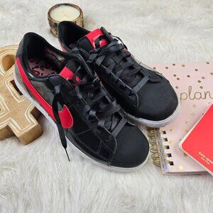 Nike Blazer Low Sneakers